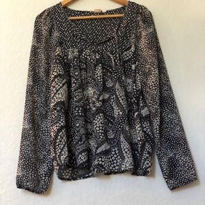 Loose GAP long sleeve shirt.